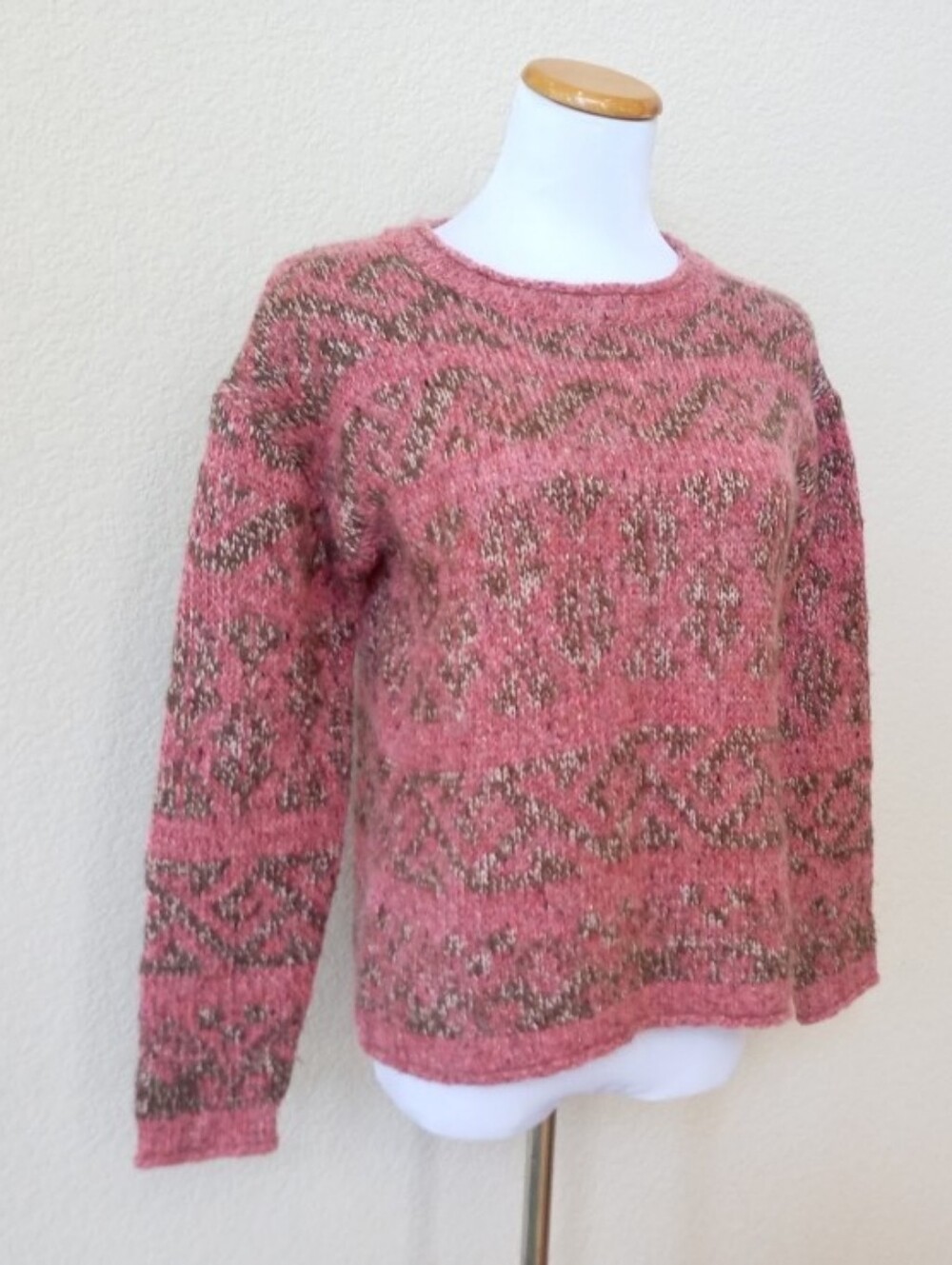 Sundance pink multi-texture sweater in a soft blended knit - Picture 4 of 8